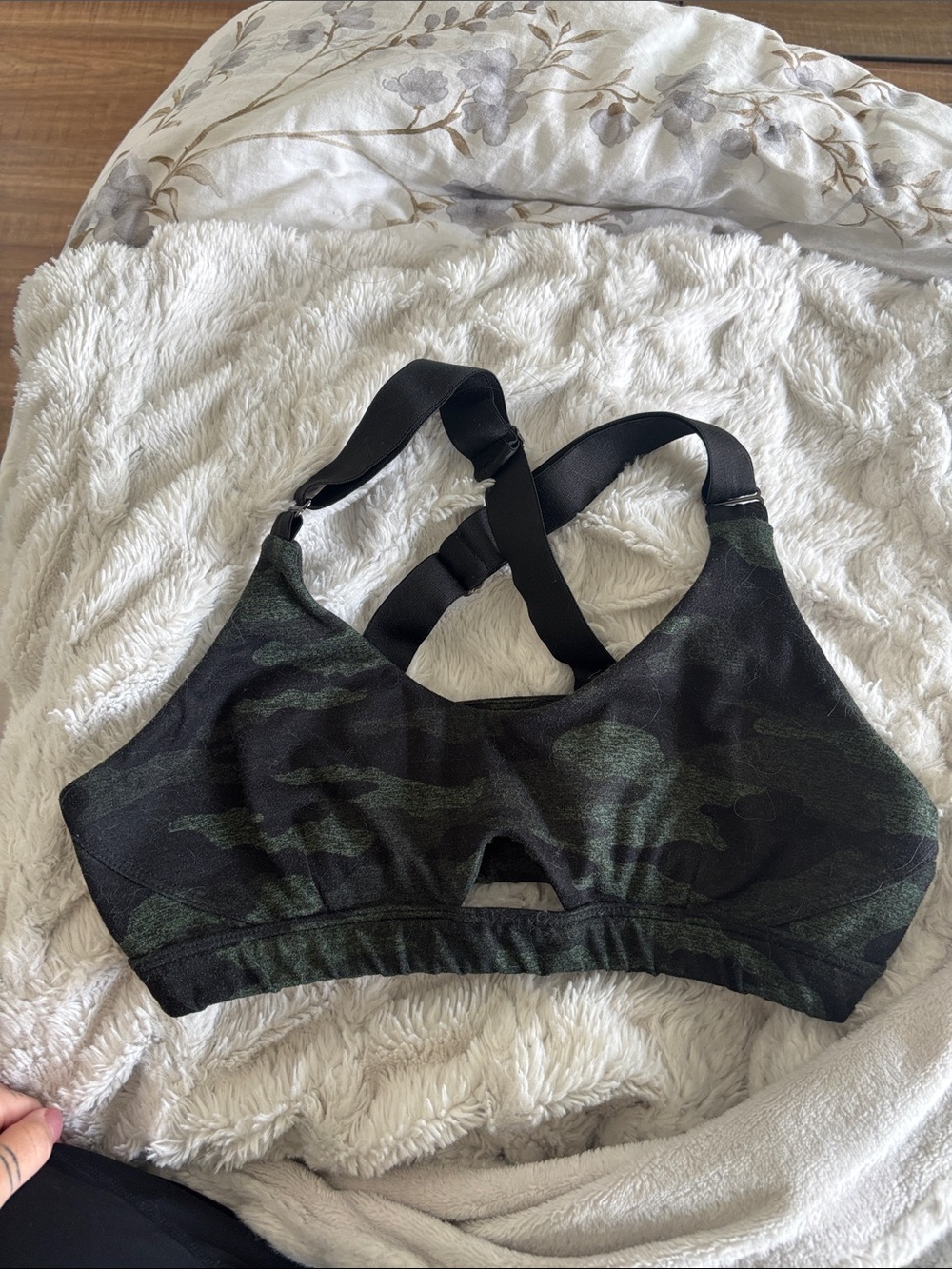 Bombshell Sportswear Camo Sports Bra - Black & Dark Green